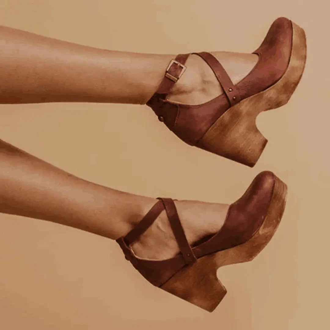 Vera | Elegant Wedge Heels with Closed Toe & Ankle Strap oaklynwear