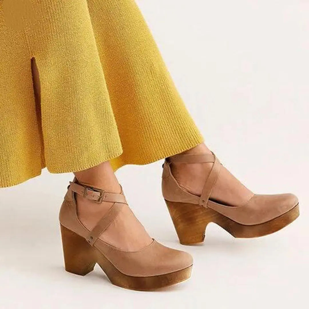 Vera | Elegant Wedge Heels with Closed Toe & Ankle Strap oaklynwear