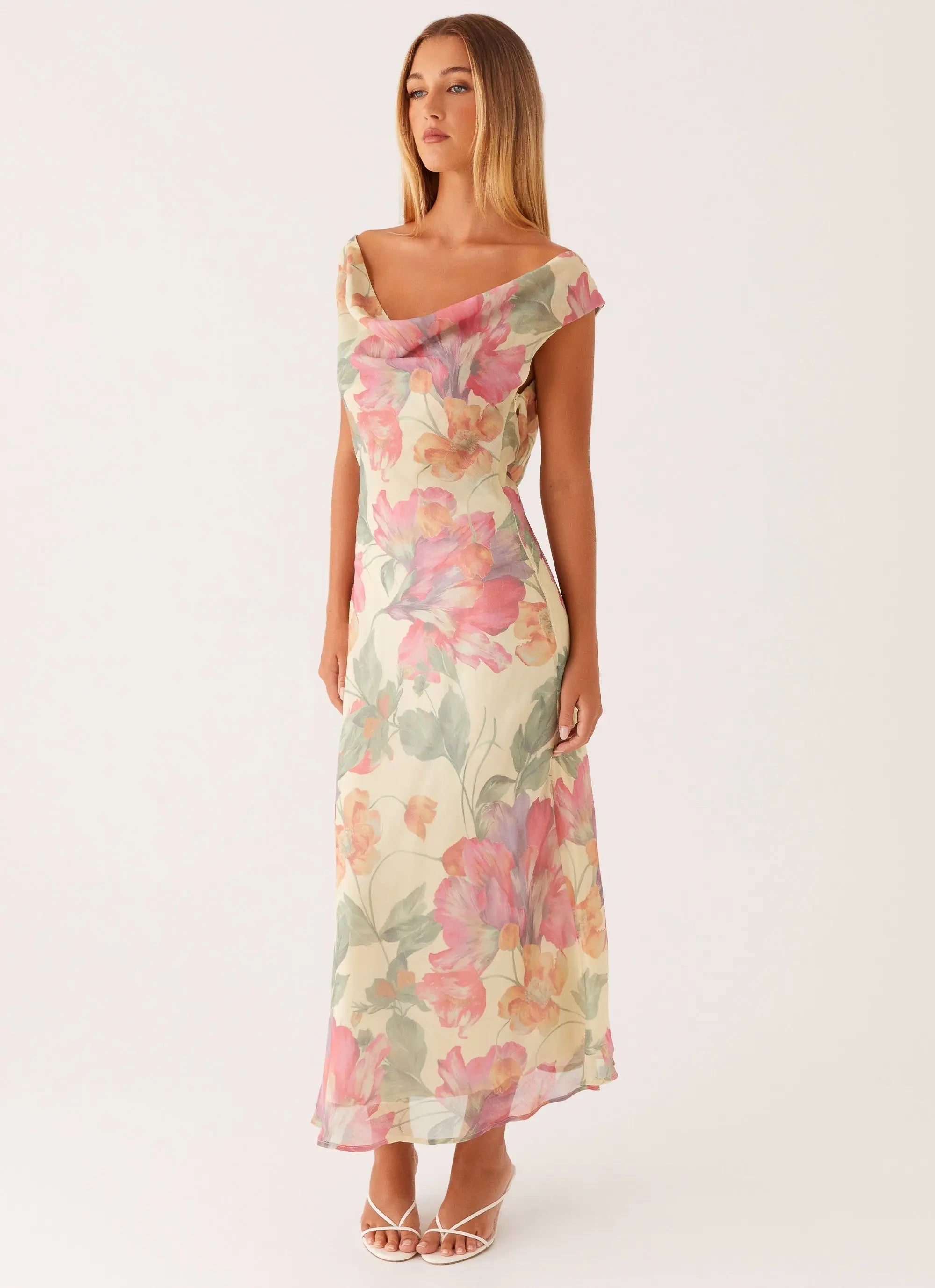 Role Model – Maxi Dress with Back Tie & Exclusive Print – Elegant... oaklynwear