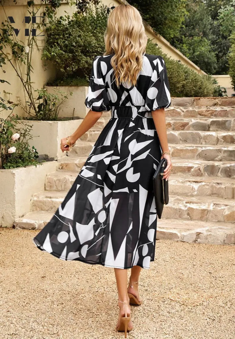 Oaklyn Floral Tea Length Dress – V-Neck Short Sleeve Feminine Style oaklynwear