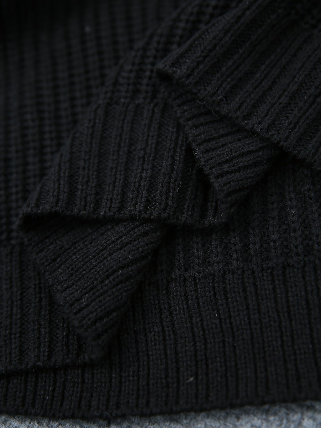 Oversized ribbed turtleneck sweater dress with raglan sleeves in mini length - view 5