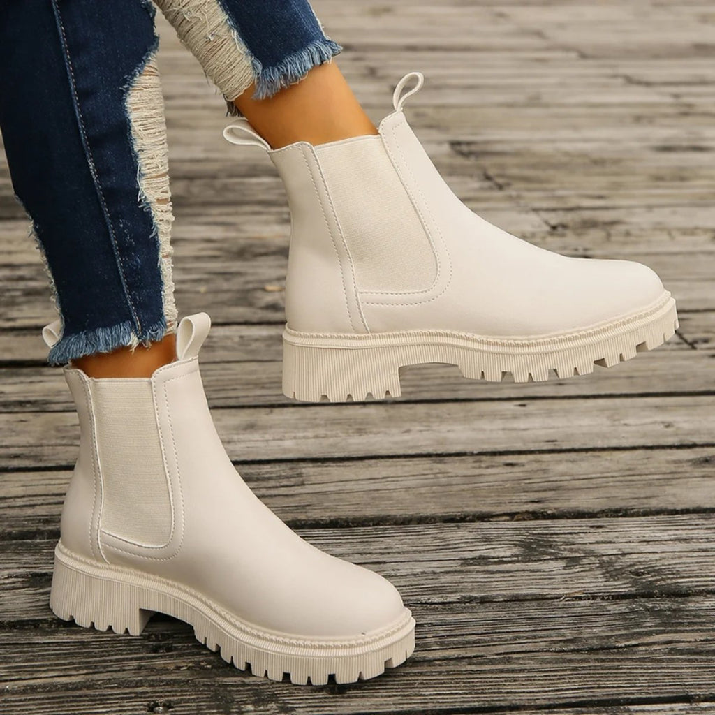 Women's platform Chelsea ankle boots with elastic side panels and chunky lug sole - view 10