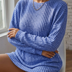 Women's oversized blue ribbed knit sweater with crew neck and curved tunic hem - view 4