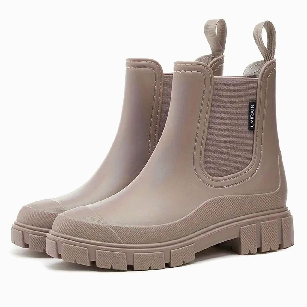 Women's lug sole chelsea boots with elastic side panels and matte finish - view 2