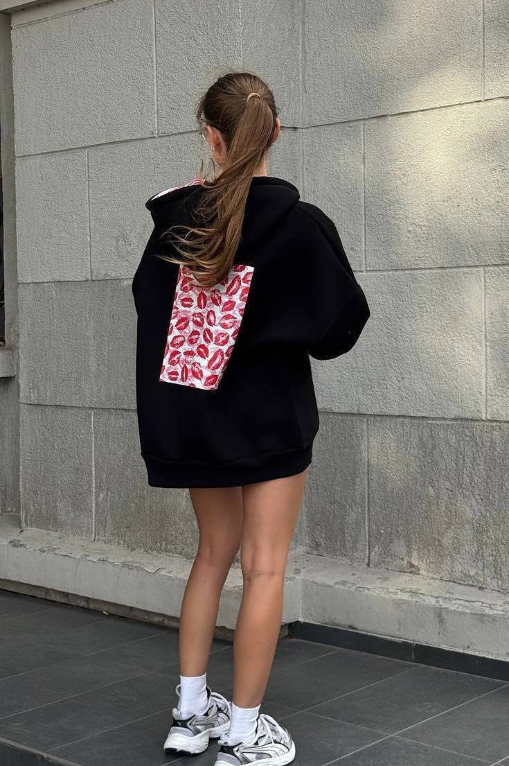 Oversized hooded zip sweatshirt with red lip graphic on the back - view 6