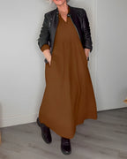 Flowy long sleeve holiday maxi dress with V-neck - view 10