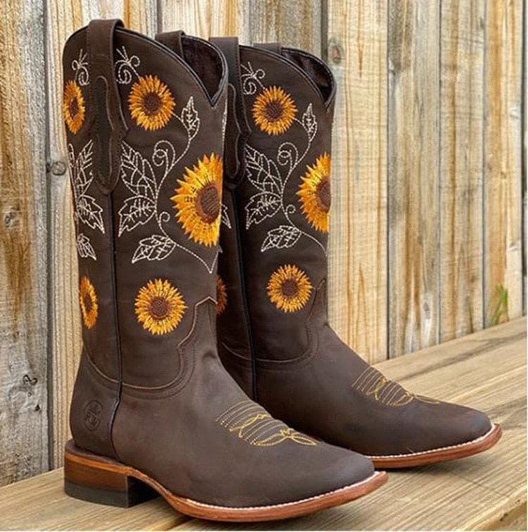 Sunniva | Women's Wide Calf Western Cowboy Boots oaklynwear