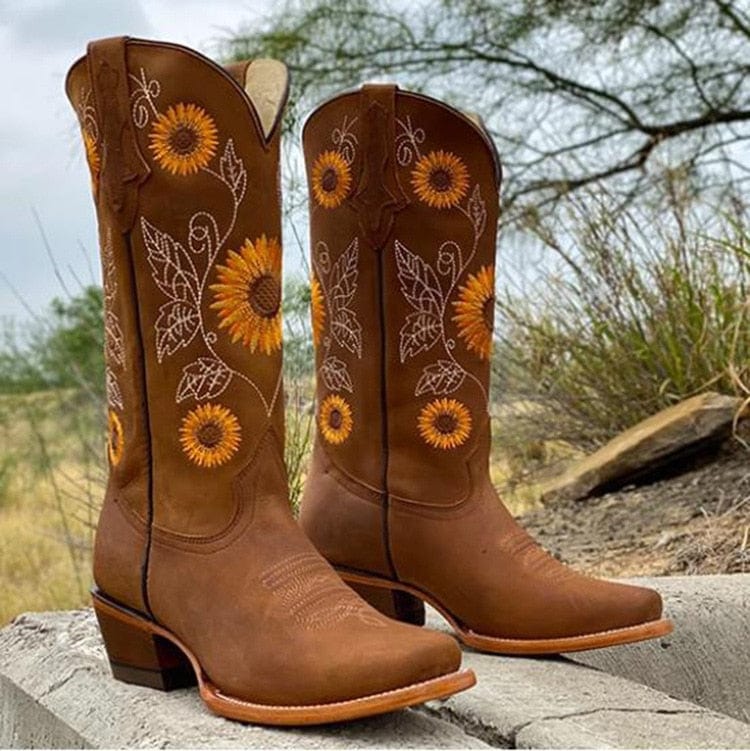 Sunniva | Women's Wide Calf Western Cowboy Boots oaklynwear